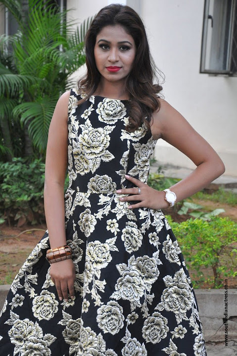 Manali Rathod in Howrah Bridge movie