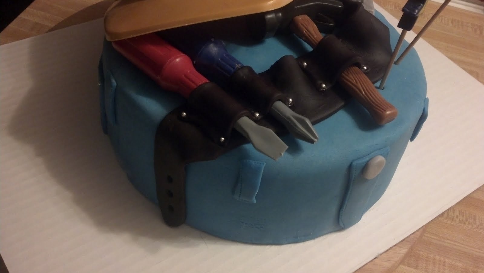 Pinky Promise Cakes Patrick's tool belt cake