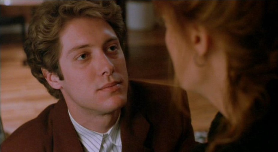 Movie and TV Screencaps White Palace (1990) Directed by Luis Mandoki