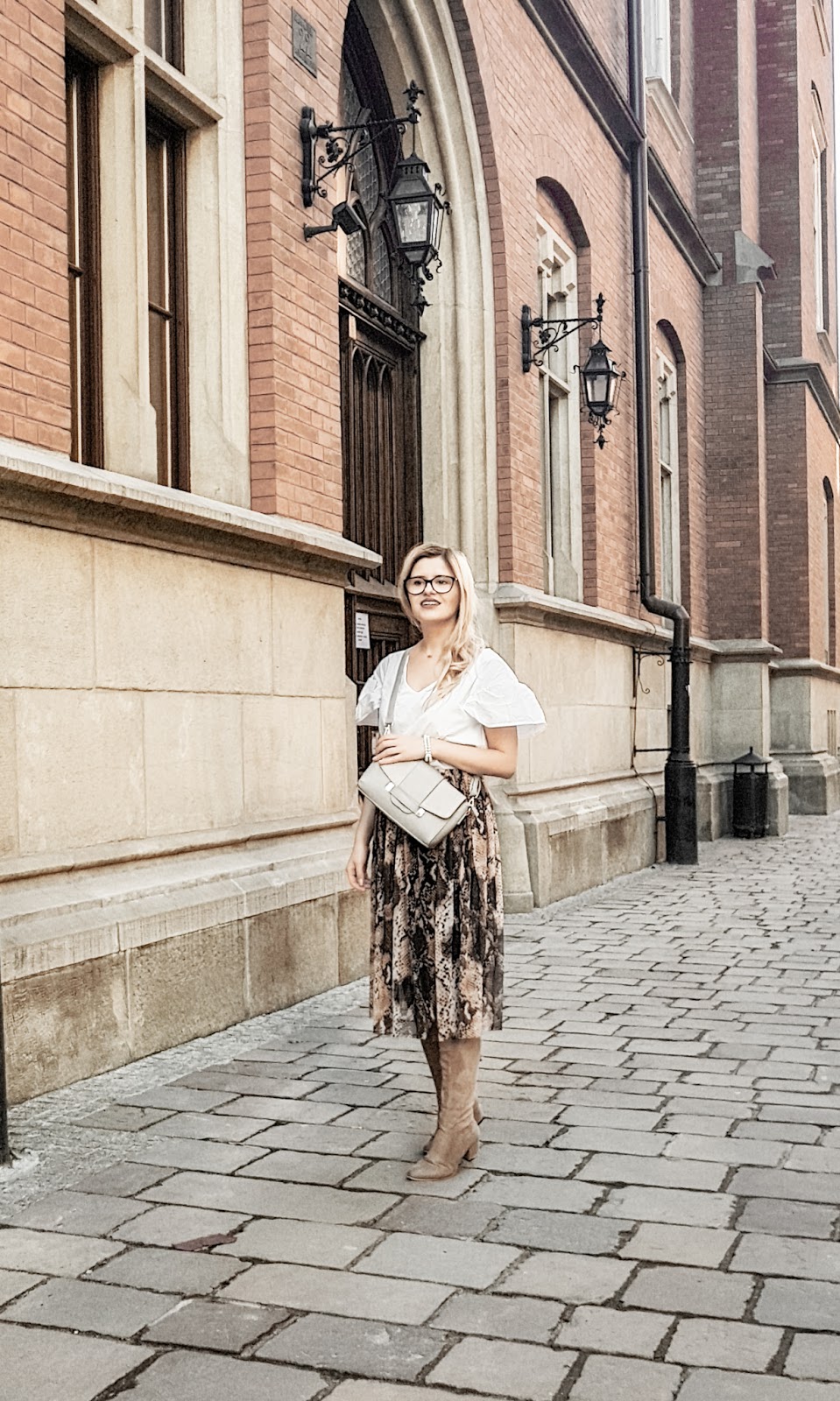 LRM_EXPORT_894789473284300_20190225_1403