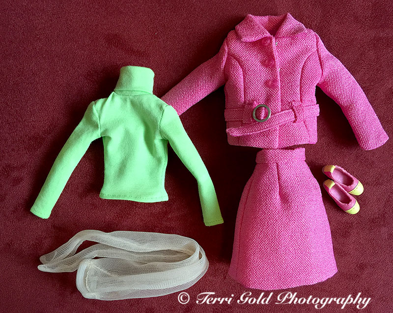 Collecting Fashion Dolls by Terri Gold: Sales: Integrity Toys 12