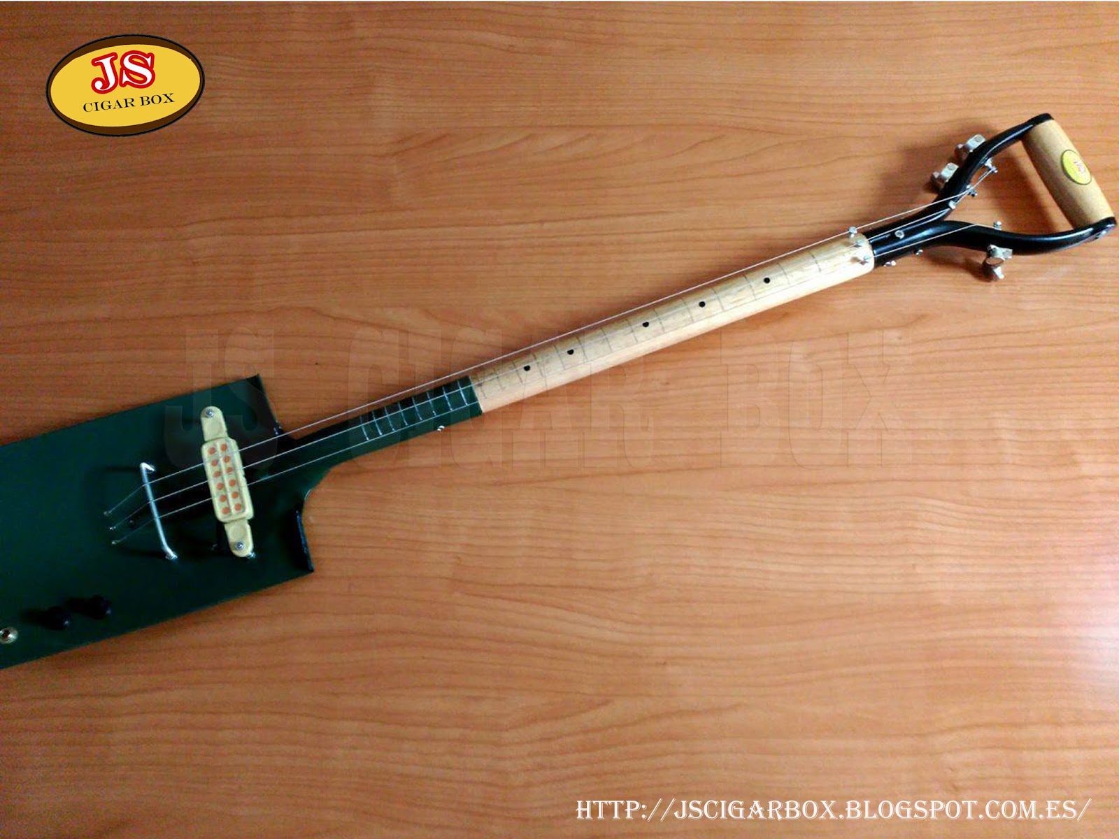 3 Strings Cigar Box Guitar JS CIGAR BOX GUITARS