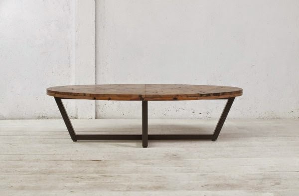 Oval table: a very inspiring piece of furniture!
