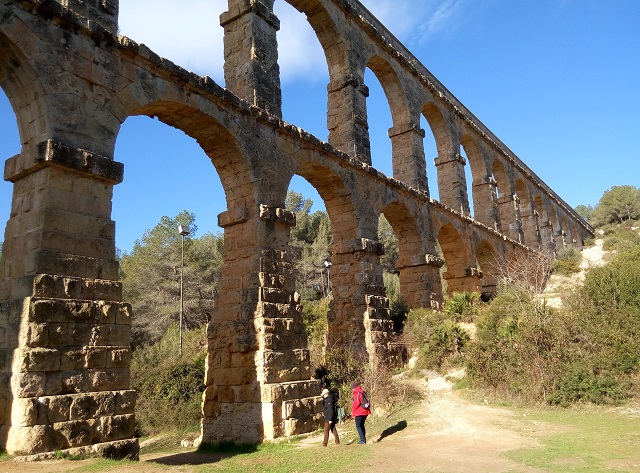 Vista inferior de l'aqüeducte