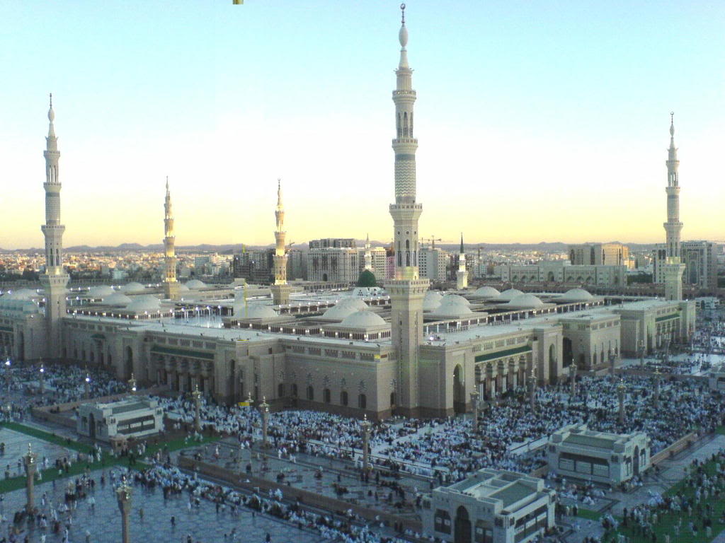  masjid al haram in mecca and is the second largest masjid in the world