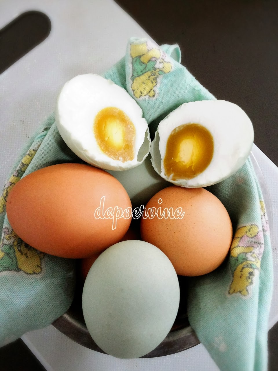 Dapoer Vina Cara Membuat telur Asin 2