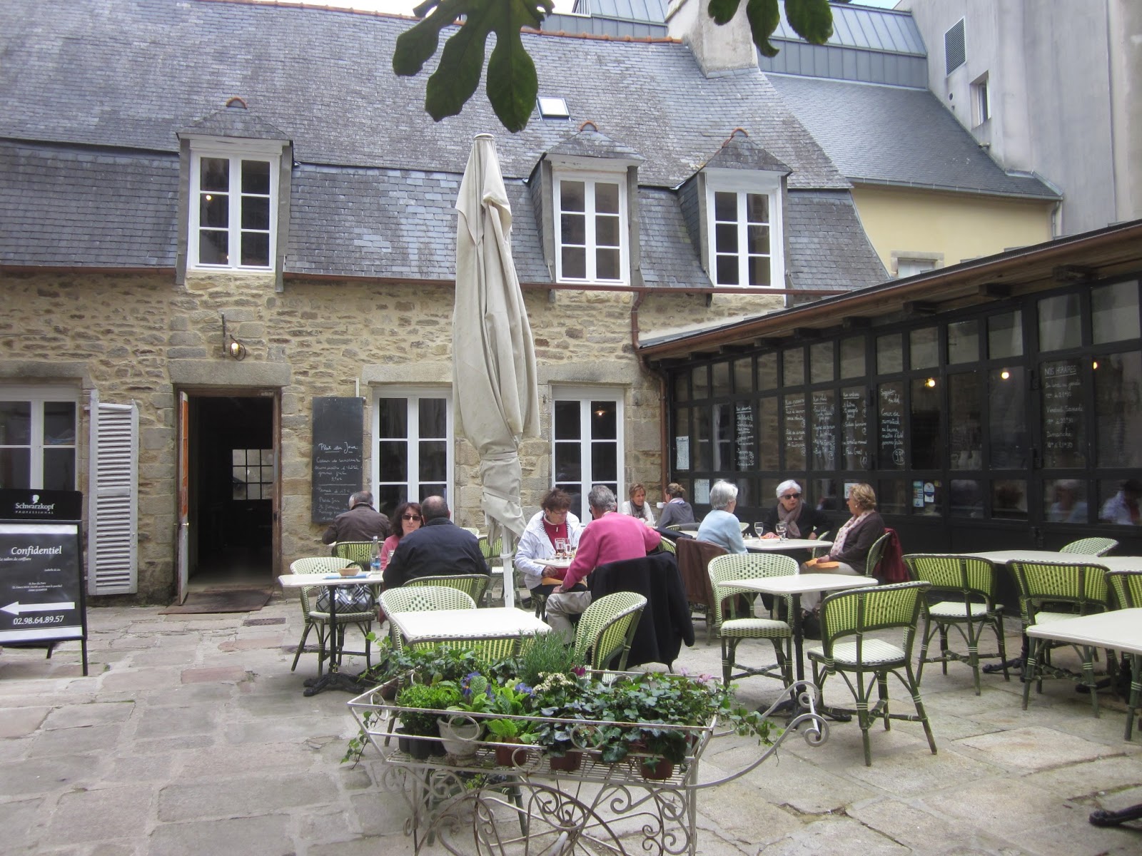 brittany the mirror of landscape Chez Max Quimper restaurant