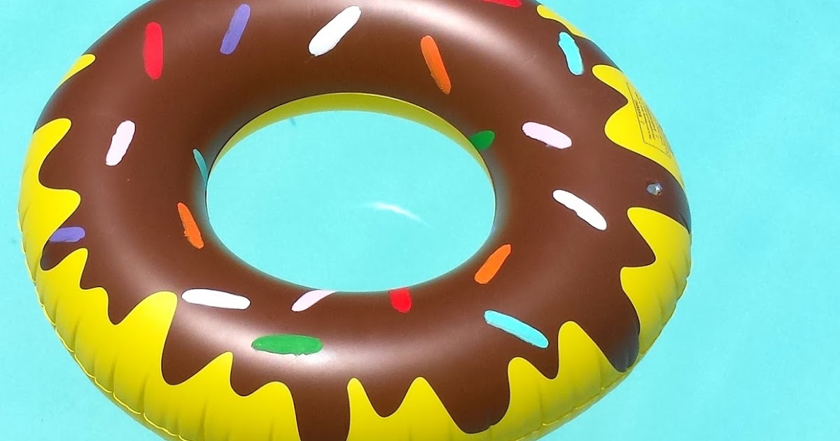 Tied Ribbon: DIY Donut Float