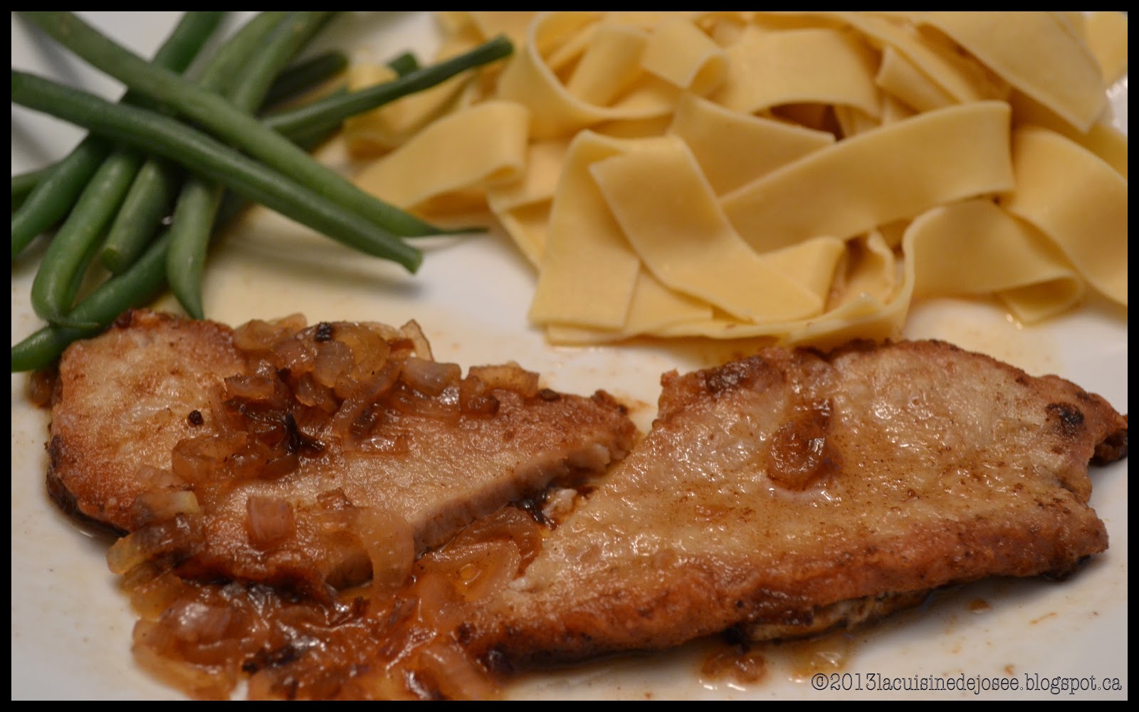 La cuisine de Josée Escalopes de porc, sauce au jus de pomme La cuisine de Josée Escalopes de porc, sauce au jus de pomme
