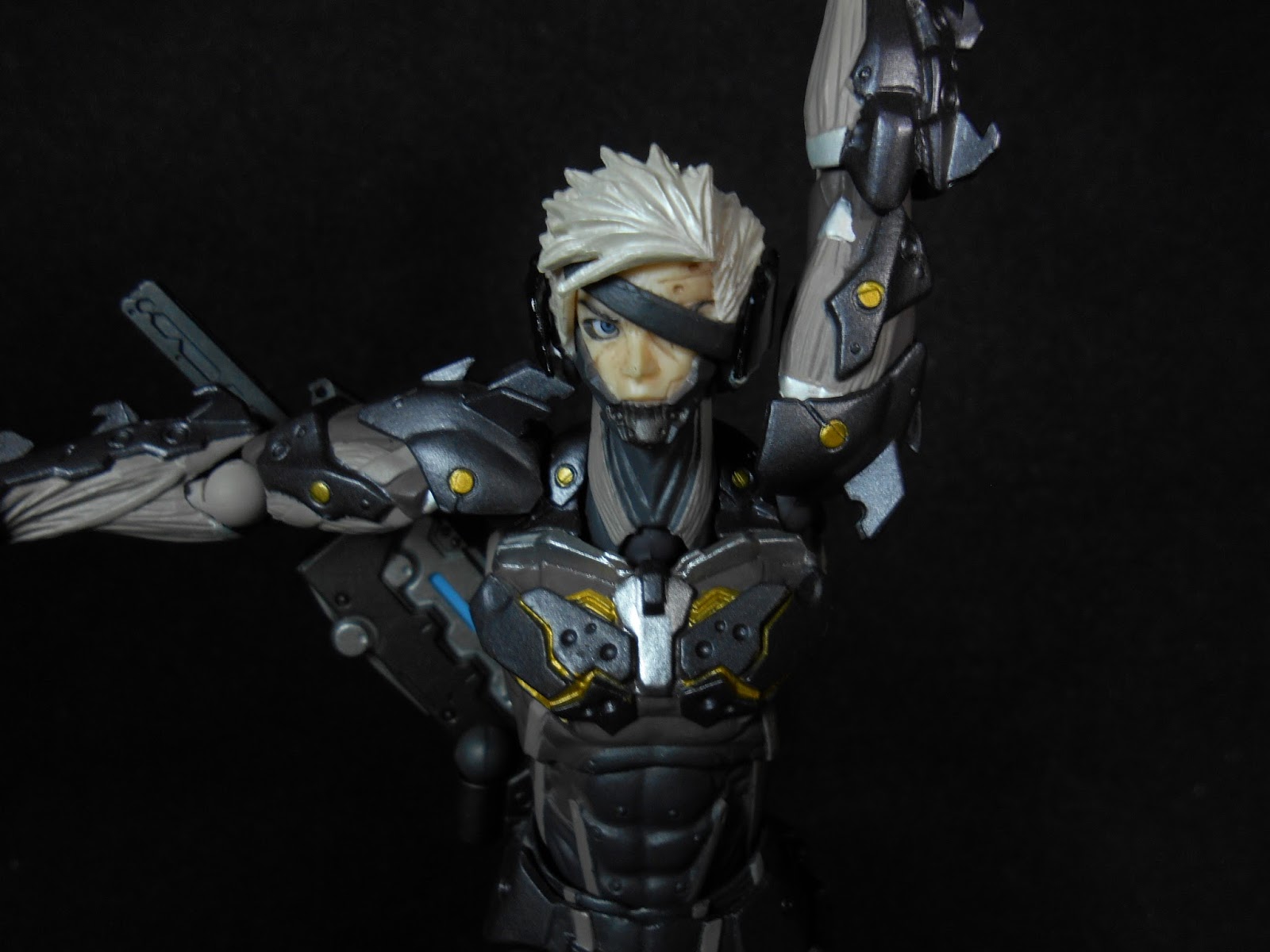 Review: Revoltech Yamaguchi Raiden | Night's Corner