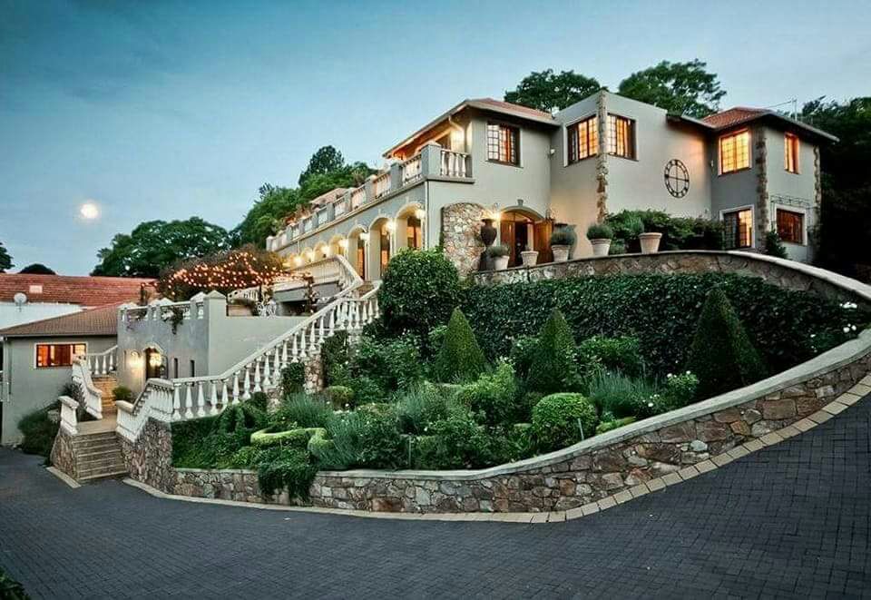 Maestro's Media THAT EVAN'S MANSION IN GHANA? CAN THIS BE IT?