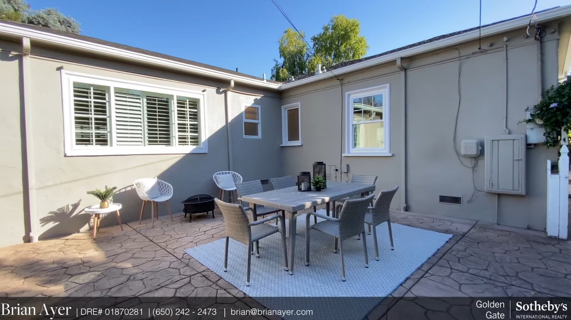 Tour 227 King St, Redwood City, CA vs. 17 Interior Design Photos