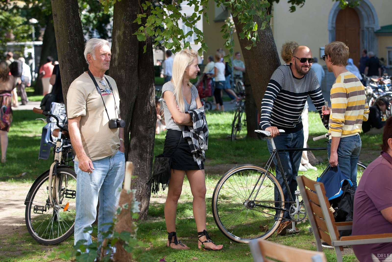 Vanilla Ninja Portaal: DELFI FOTOD: PIRET DALAI-LAAMA KÕNET KUULAMAS