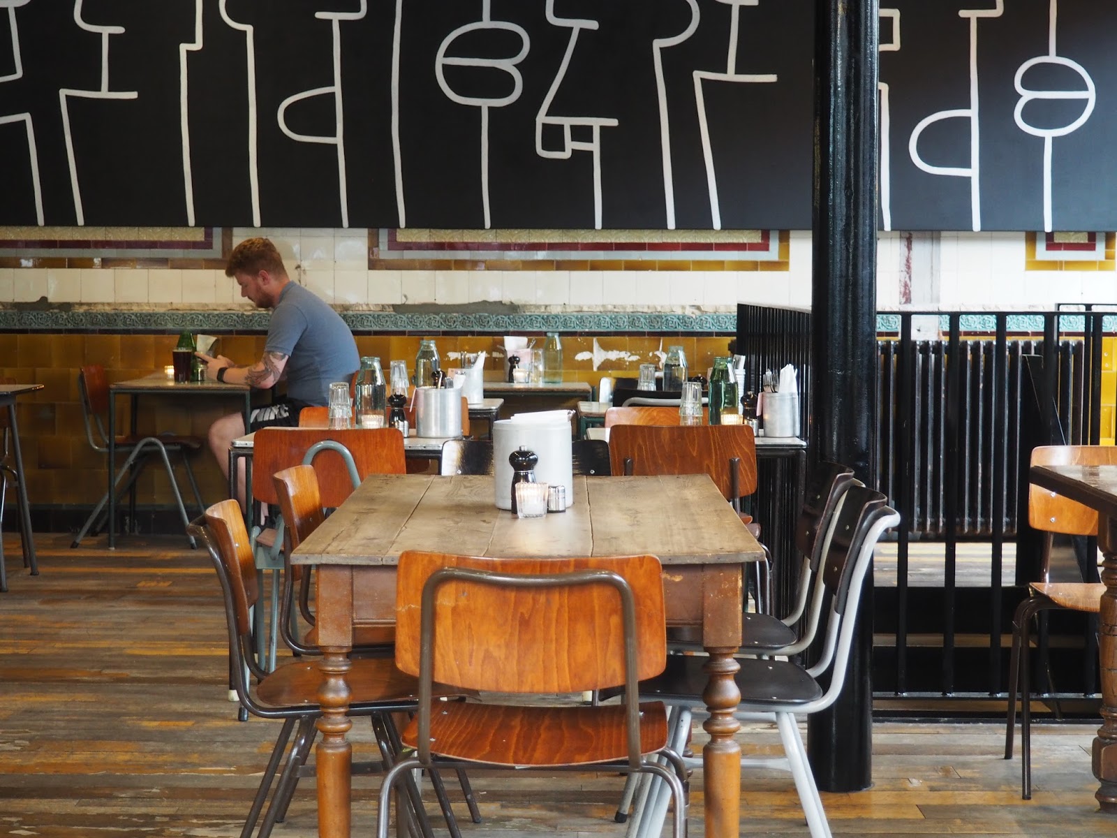 Review Coin Laundry, Exmouth Market, Clerkenwell The story of a girl