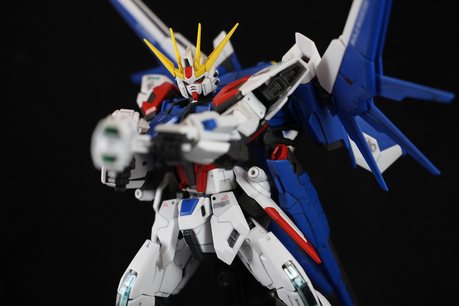 RG Build Strike Gundam Full Package