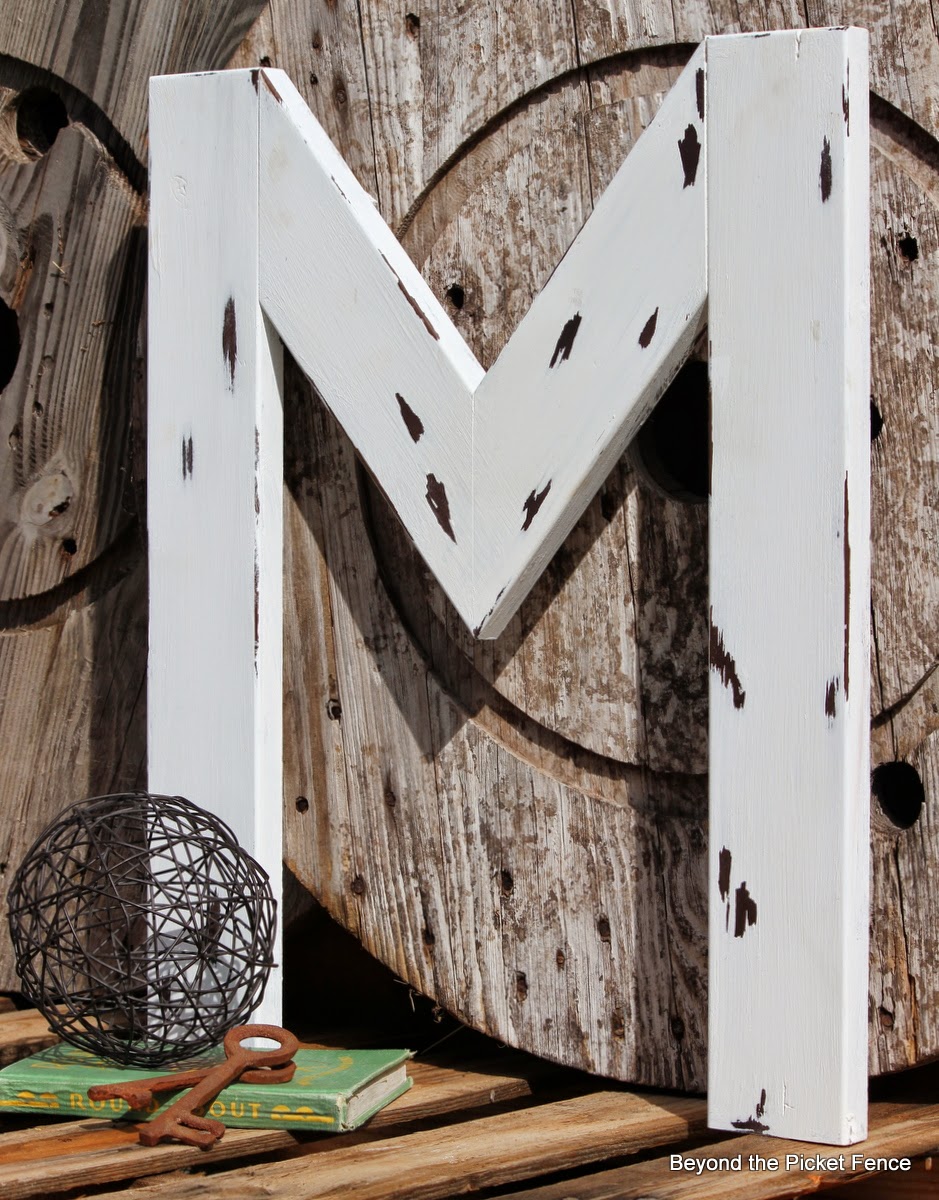 Reclaimed Wood Marquee Letters http://bec4-beyondthepicketfence.blogspot.com/