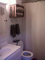 mueble de baño para toallas con cajon de madera