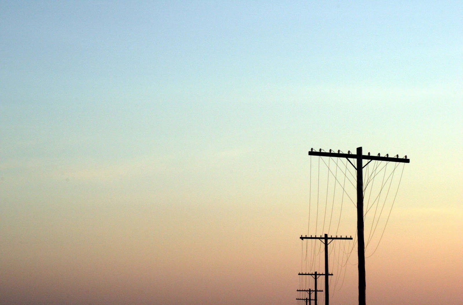 Fondo de Pantalla Paisajes Cables de alta tension - Denis Francisco