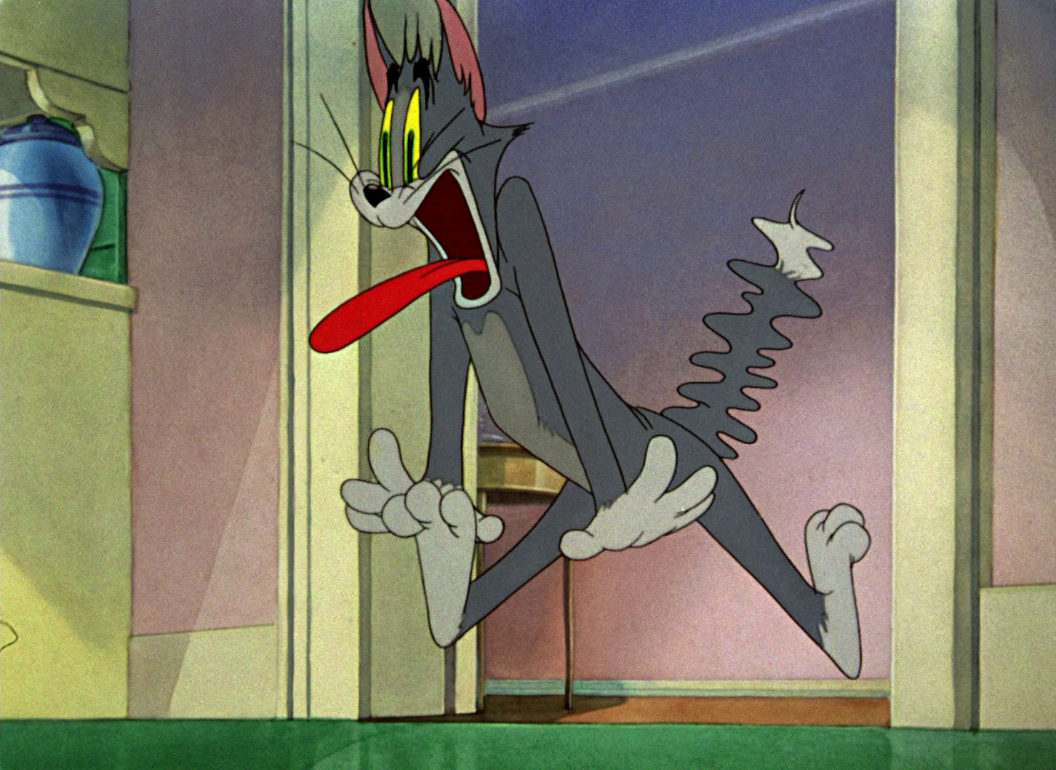 Tom & Jerry Pictures "Old Rockin' Chair Tom"