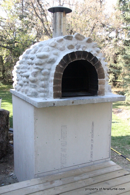 The Feral Turtle Rocket Stove / Pizza Oven Part 4