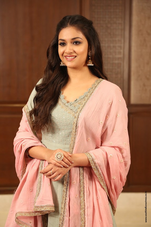 Keerthy Suresh at Sandakozhi 2 interview