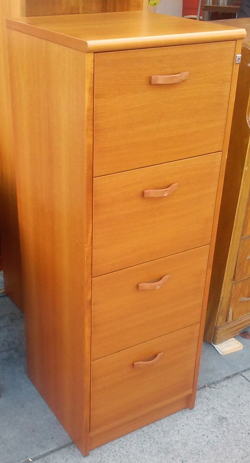 UHURU FURNITURE & COLLECTIBLES SOLD 10451 Danish Teak Effect 4Drawer