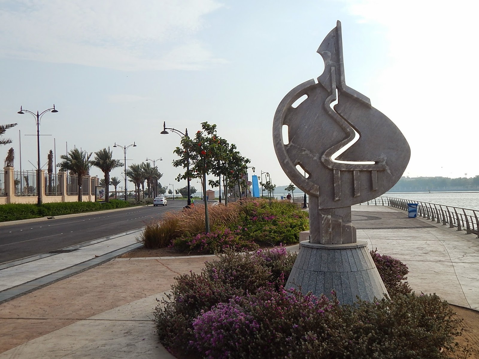 My Pale Blue Blog The Sculptures of Jeddah's Middle Corniche