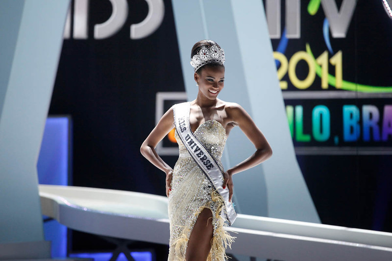 RaiderLegend Miss Angola Wins Miss Universe Crown