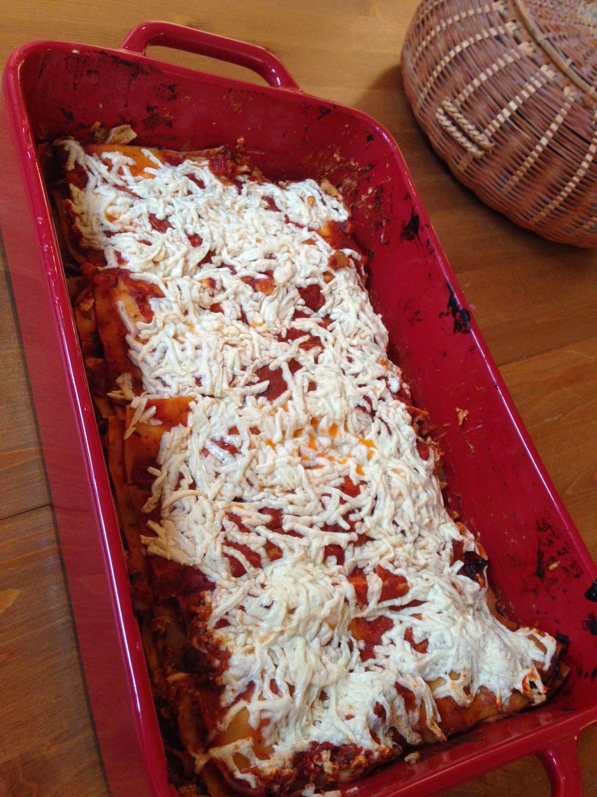 Bobby Flay Lasagna Pan Review - Beautiful Stoneware Lasagna Dish