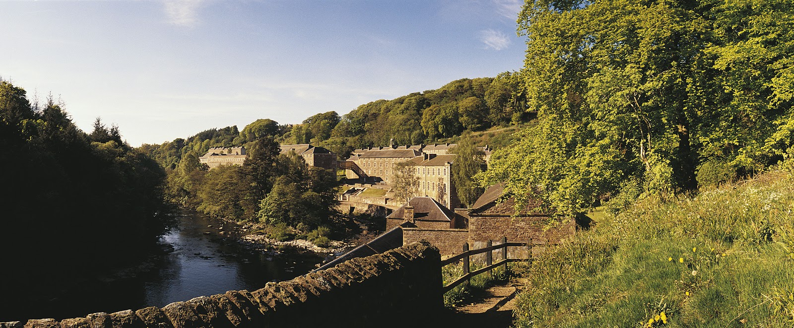 April in Glasgow and Clyde Valley Embrace Scotland