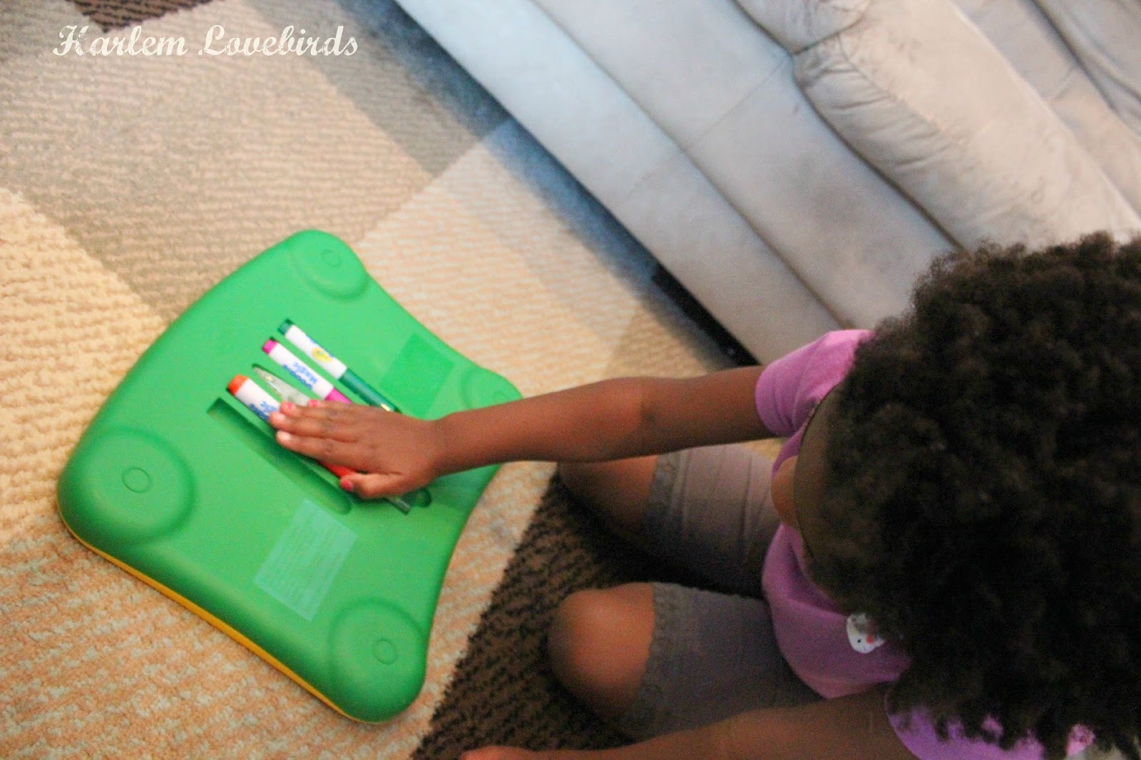 Harlem Lovebirds Getting Creative On The Go With Crayola Doodle