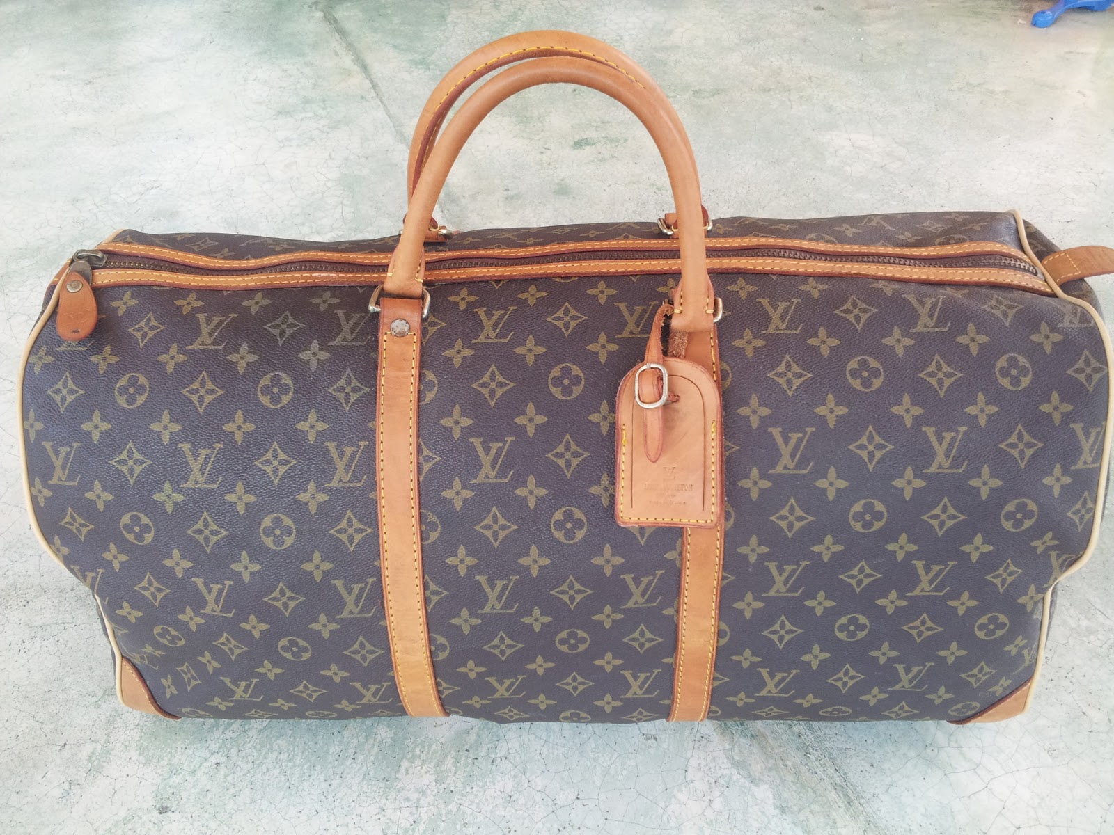 pArT tiMe bUnDLe: Louis Vuitton Large Travel Bag (SOLD)