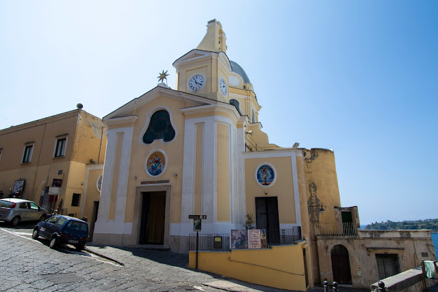 Santuario di Santa Maria delle Grazie Incoronata-Procida Santuario di Santa Maria delle Grazie Incoronata-Procida