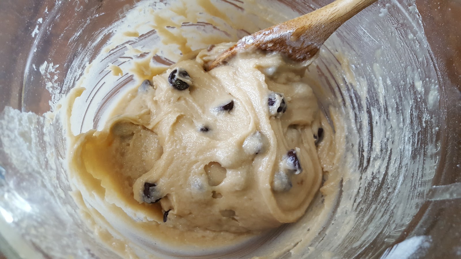 My Patchwork Quilt AMISH SOUR CREAM CHOCOLATE CHIP COOKIES