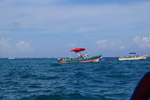 Snorkling boat off shore Tulum