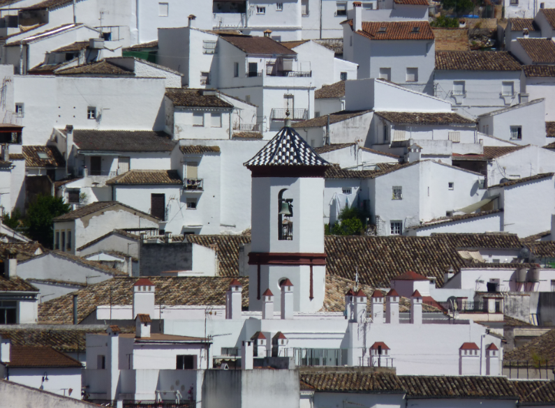 Ubrique en verde: Por las chimeneas