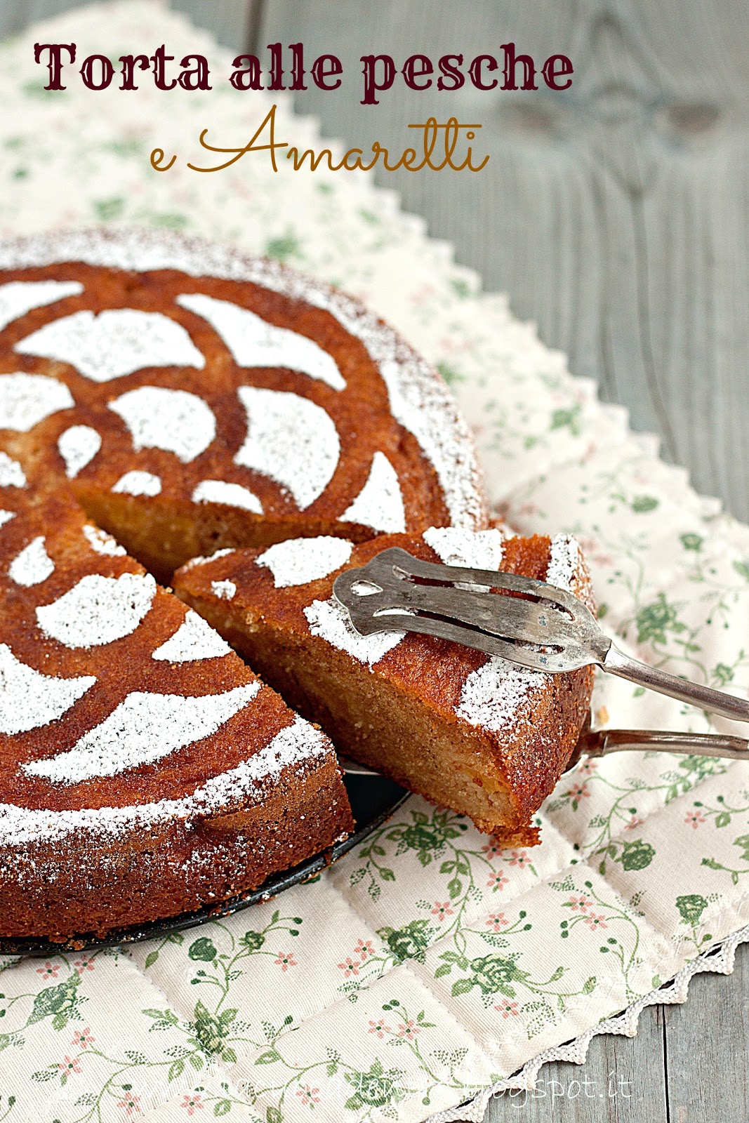 torta alle pesche e amaretti