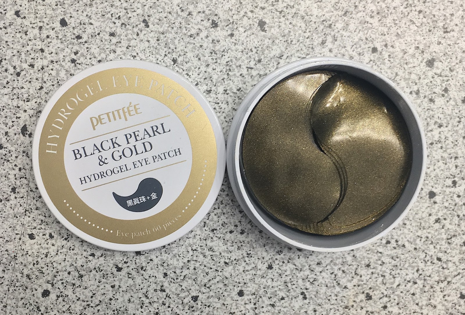 Патчи black pearl gold eye patches. Black pearl gold hydrogel eye patch 60. Black pearl gold hydrogel eye patch. Petitfee black pearl & gold eye patch. Petitfee black pearl & gold eye patch.