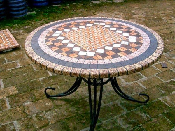 Garden table from Mosaic &#8211; 30 super models!