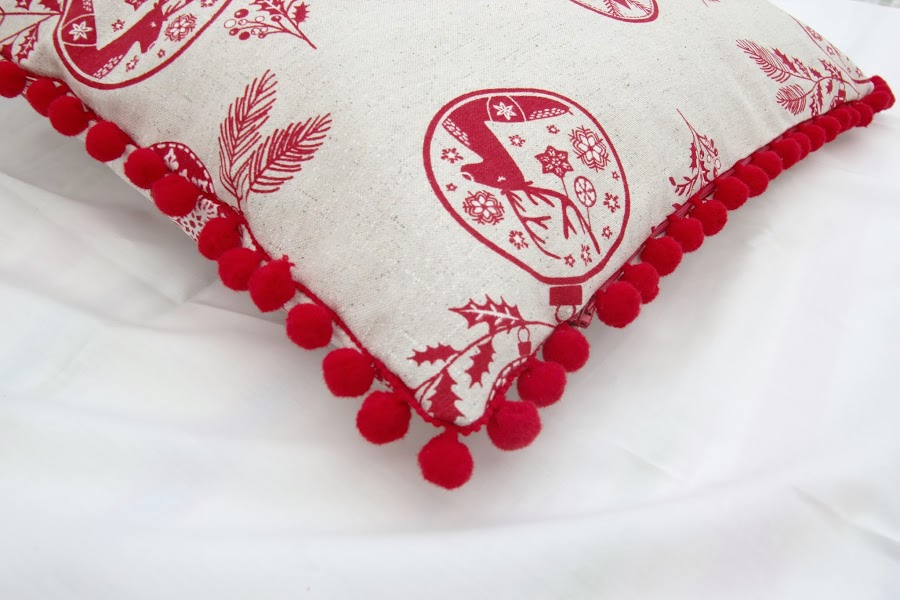 DIY Navidad: Cómo hacer cojines para decorar tu casa en Navidad.