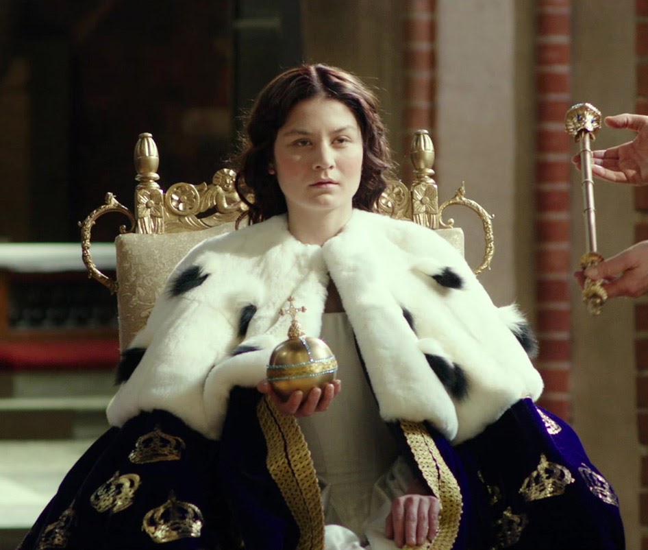 The Girl King MOSTBEAUTIFULGIRLSCAPS