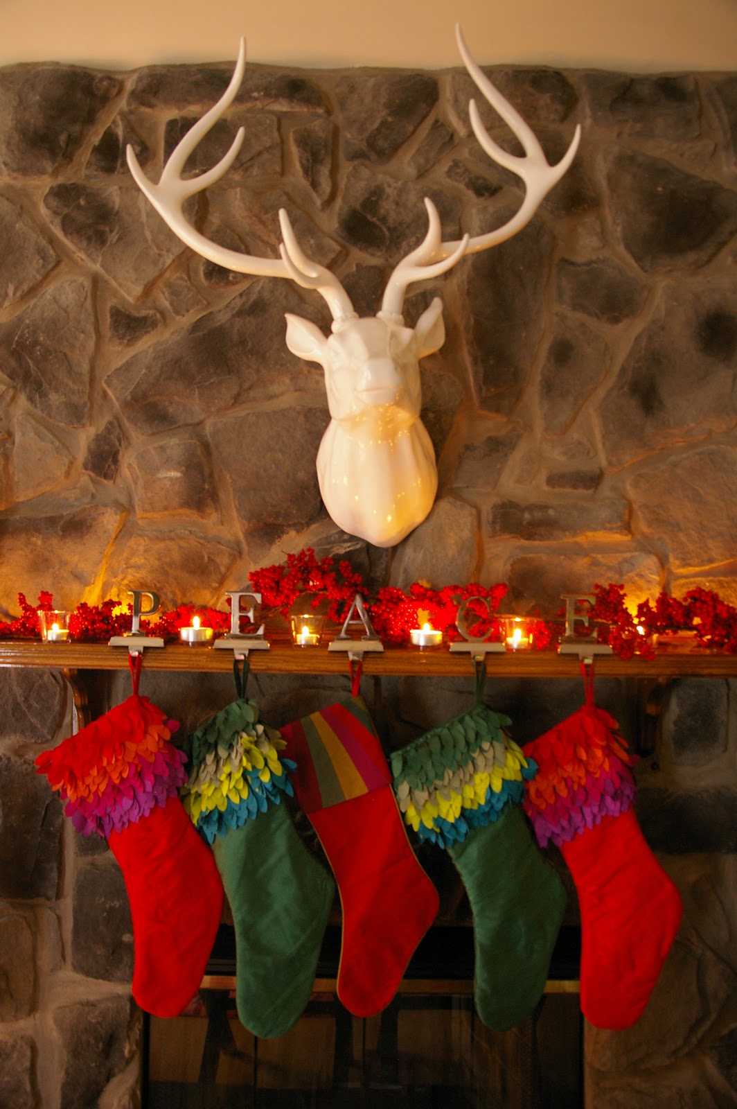 Mix and Chic Christmas decor around our home!