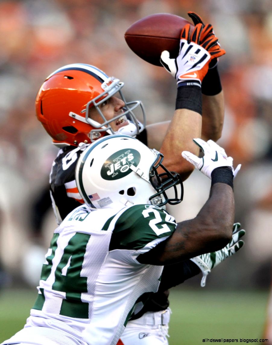Cleveland Browns have expressed interest in Darrelle Revis who