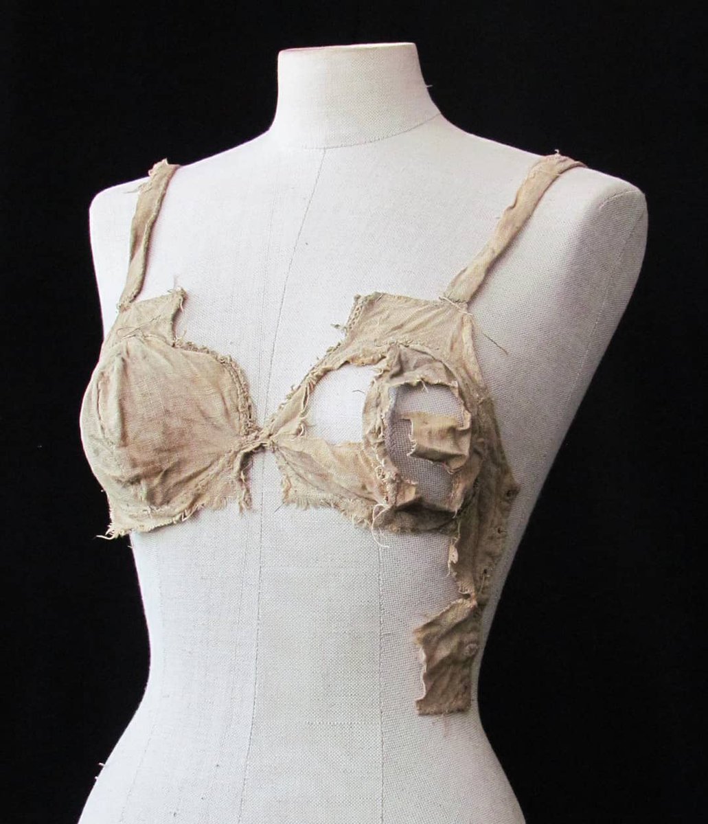 World’s Oldest Bras From 500 Years Ago Discovered in an Austrian Castle
