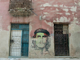 Peinture du Che Guevara dans une rue de La Havane