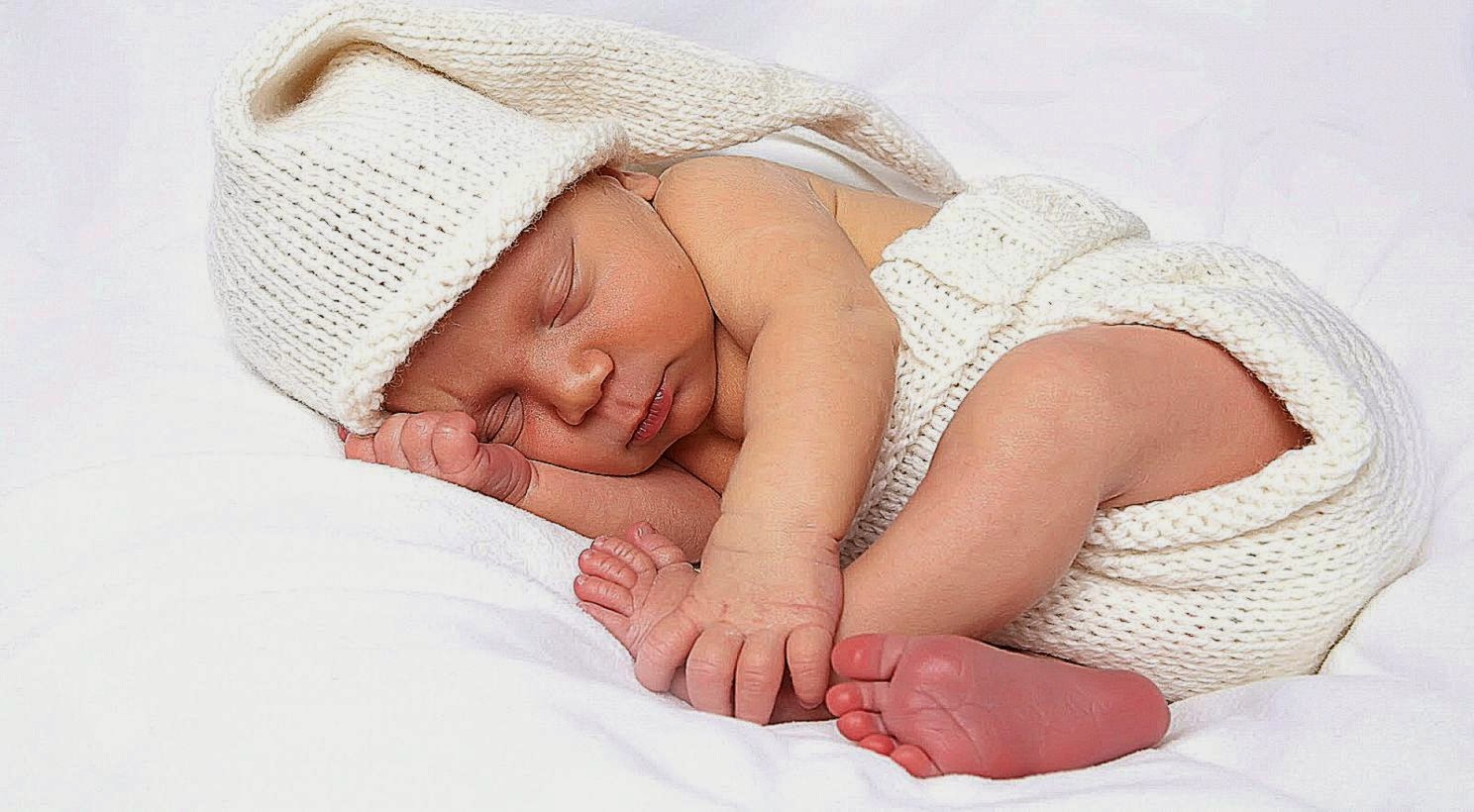 Cute Newborn Baby Wallpapers HD