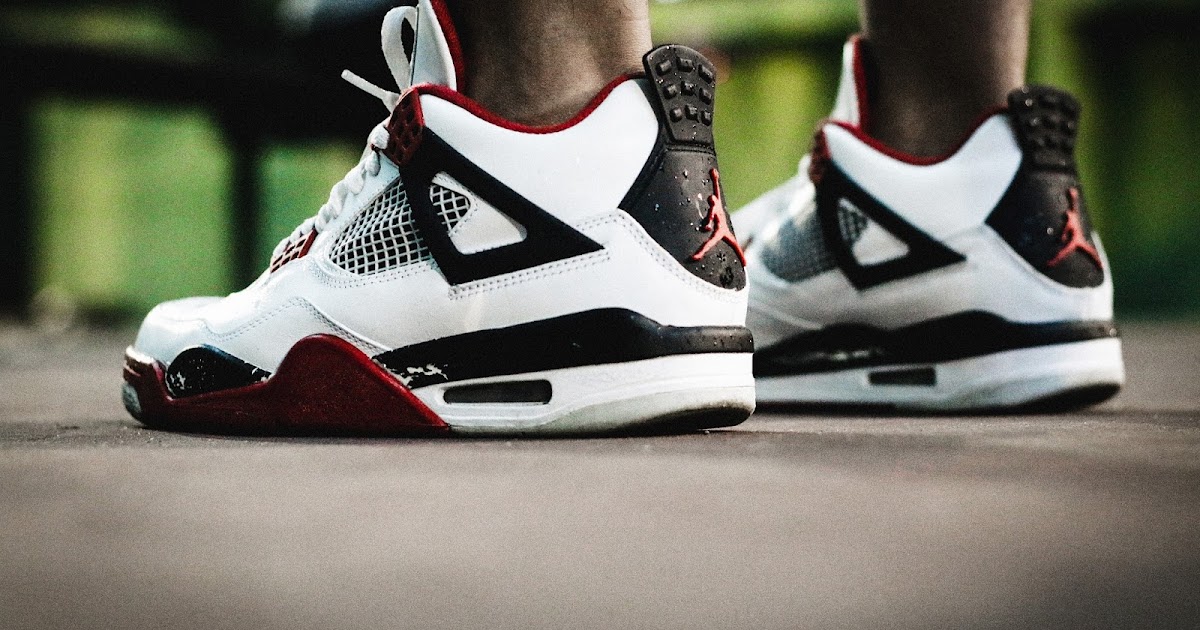 air jordan 4 fire red on feet