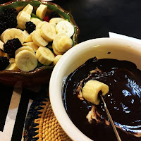 http://www.grafe-e-faca.com/doces/sobremesas/fondue-de-chocolate/