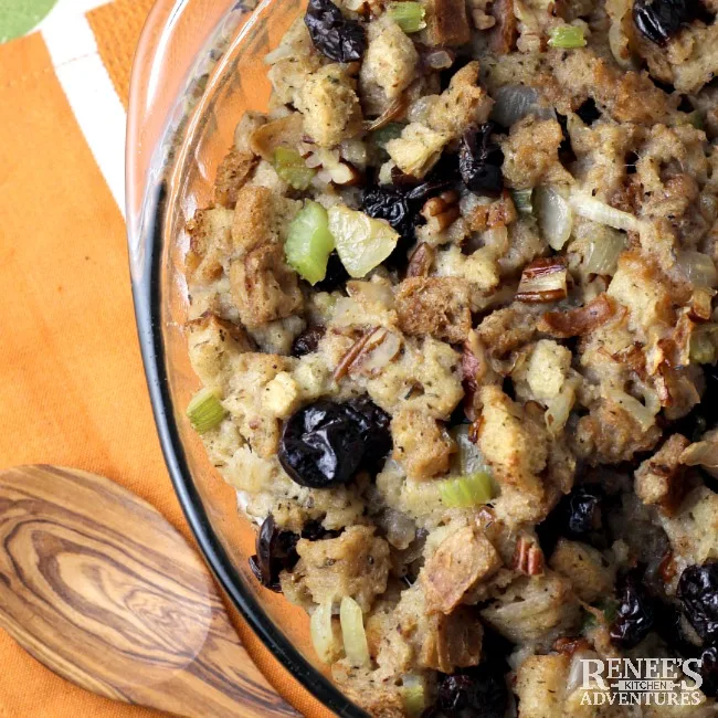 Easy Cherry Pecan Stuffing