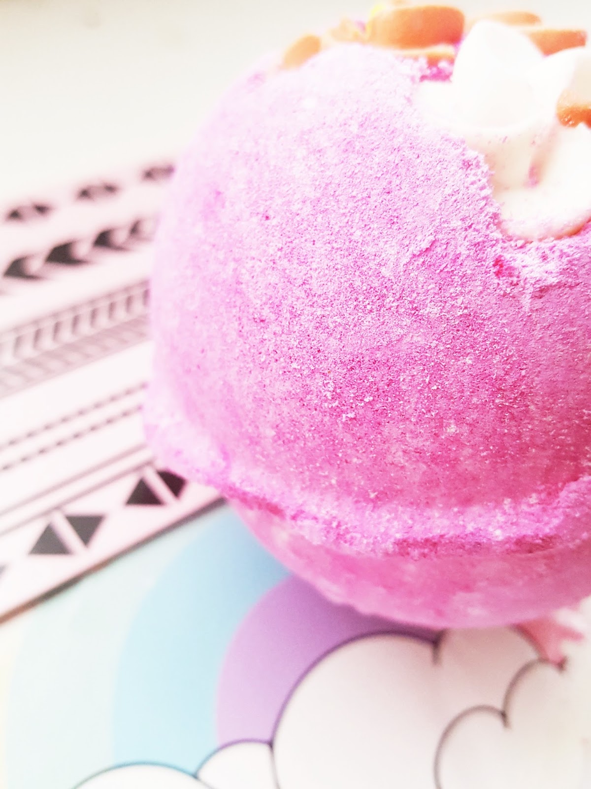 Bows And Pearls Lush Think Pink Bath Bomb Review